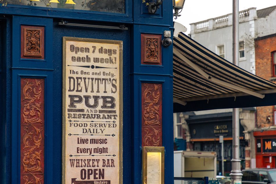 Devitts External 003
